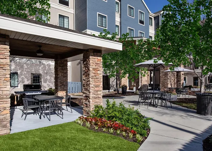 Staybridge Suites 80Th And Dodge By Ihg