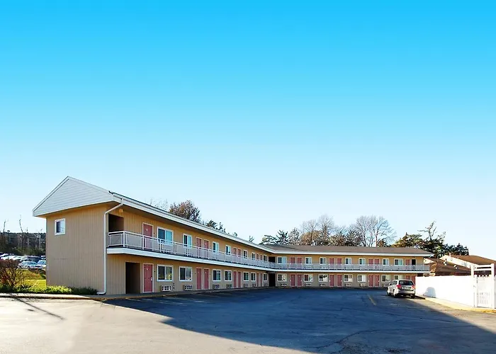 Rodeway Inn West Dodge